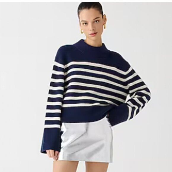 J. Crew Sweaters - J.Crew Chunky crewneck sweater in Supersoft yarn - Size XL